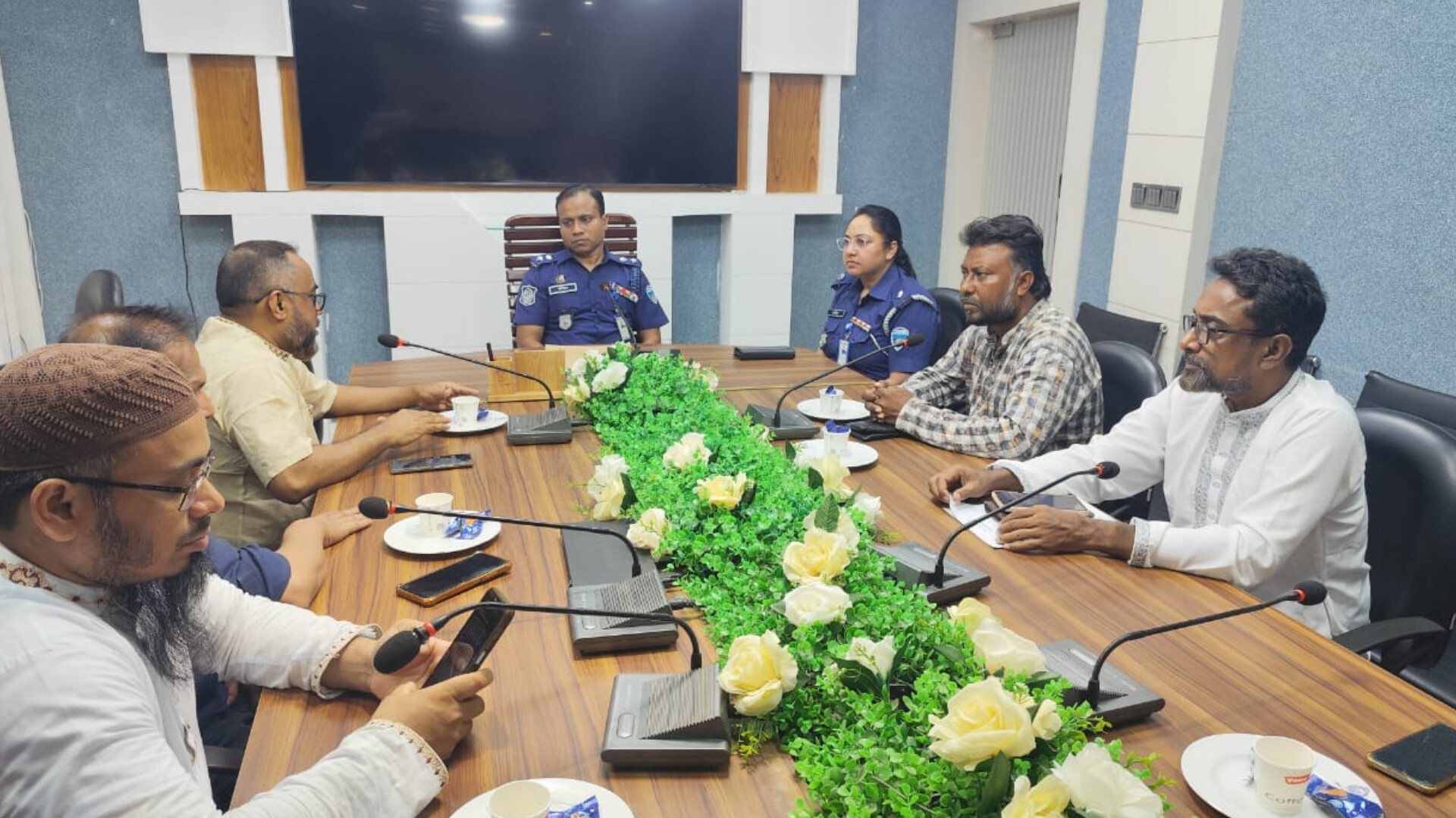 মাদক, কিশোর গ্যাং ও চোরের উৎপাত ঠেকাতে আইনশৃঙ্খলা বাহিনী মাঠে সক্রিয় রয়েছে