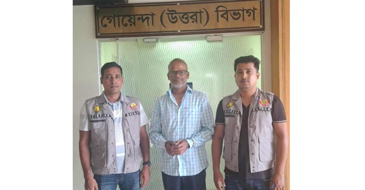 মতলব উত্তর উপজেলা পরিষদের সাবেক চেয়ারম্যান মানিক দর্জি গ্রেফতার