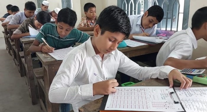 কিশোরকণ্ঠ মেধাবৃত্তি পরীক্ষায় অংশ নিলো চাঁদপুর সদর ও হাইমচর উপজেলার ২ হাজার ৯শ’ শিক্ষার্থী