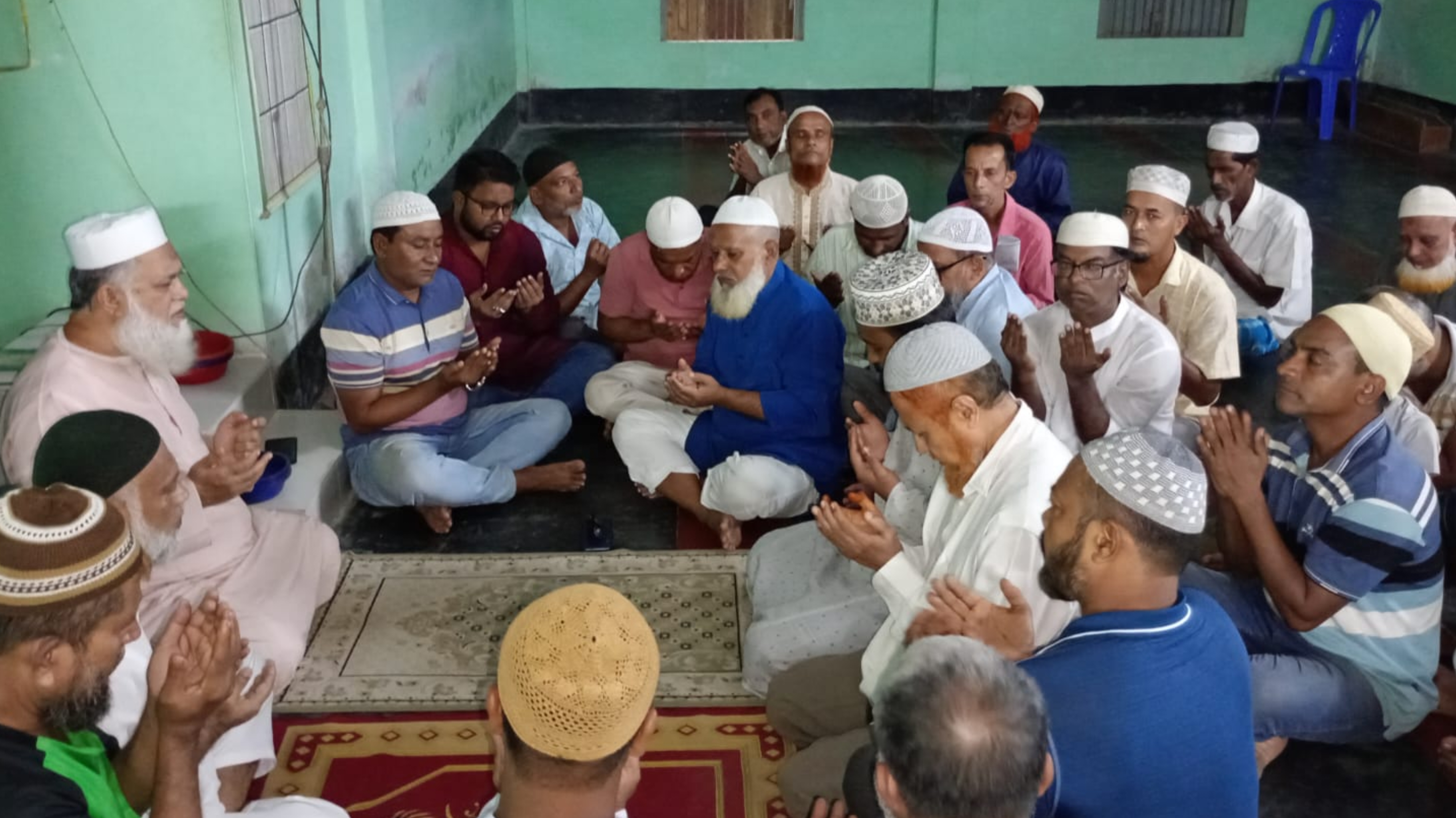 চাঁদপুর পৌর ১৫নং ওয়ার্ড যুব দলের উদ্যোগে খালেদা জিয়ার সুস্থতা কামনা ও শেখ ফরিদ আহমেদ মানিক মনোনয়ন পাওয়ায় শুকরিয়া আদায়ে দোয়া ও মিলাদ অনুষ্ঠিত