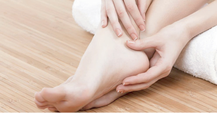 পায়ের গোড়ালি হোক নরম মসৃণ