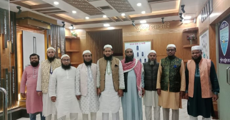 খেলাফত মজলিস চাঁদপুর জেলা শাখার নেতৃবৃন্দের সাথে পুলিশ সুপারের সৌজন্য সাক্ষাৎ