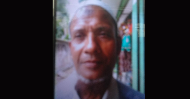 চাঁদপুর সংবাদপত্র হকার্স সমিতির সভাপতি হানিফ খান সড়ক দুর্ঘটনায় গুরুতর আহত