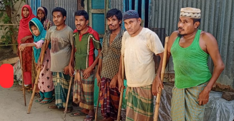 ফরিদগঞ্জে মানবেতর জীবনের করুণ গল্প