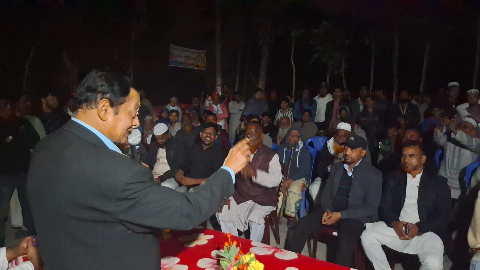 ধান খেতে ইঁদুর আসতে পারে, তাদের বিষয়ে সতর্ক থাকতে হবে