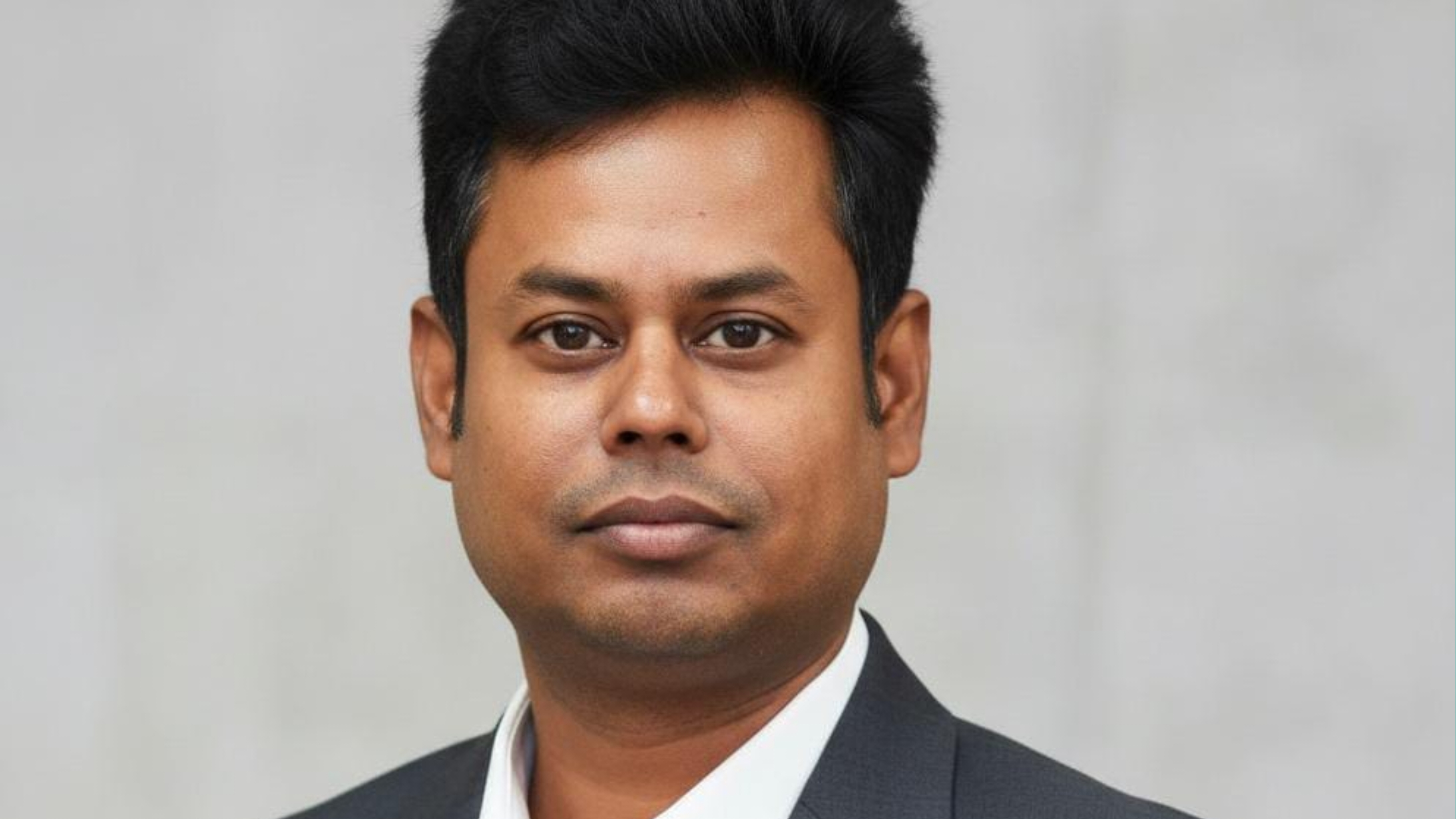 তথ্যপ্রতিমন্ত্রীর সহকারী একান্ত সচিব মতলবের মহিউদ্দিন আহমেদ