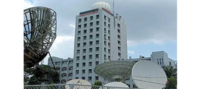 সারাদেশে টানা ৩ দিন ঝড় ও বজ্রবৃষ্টির আভাস