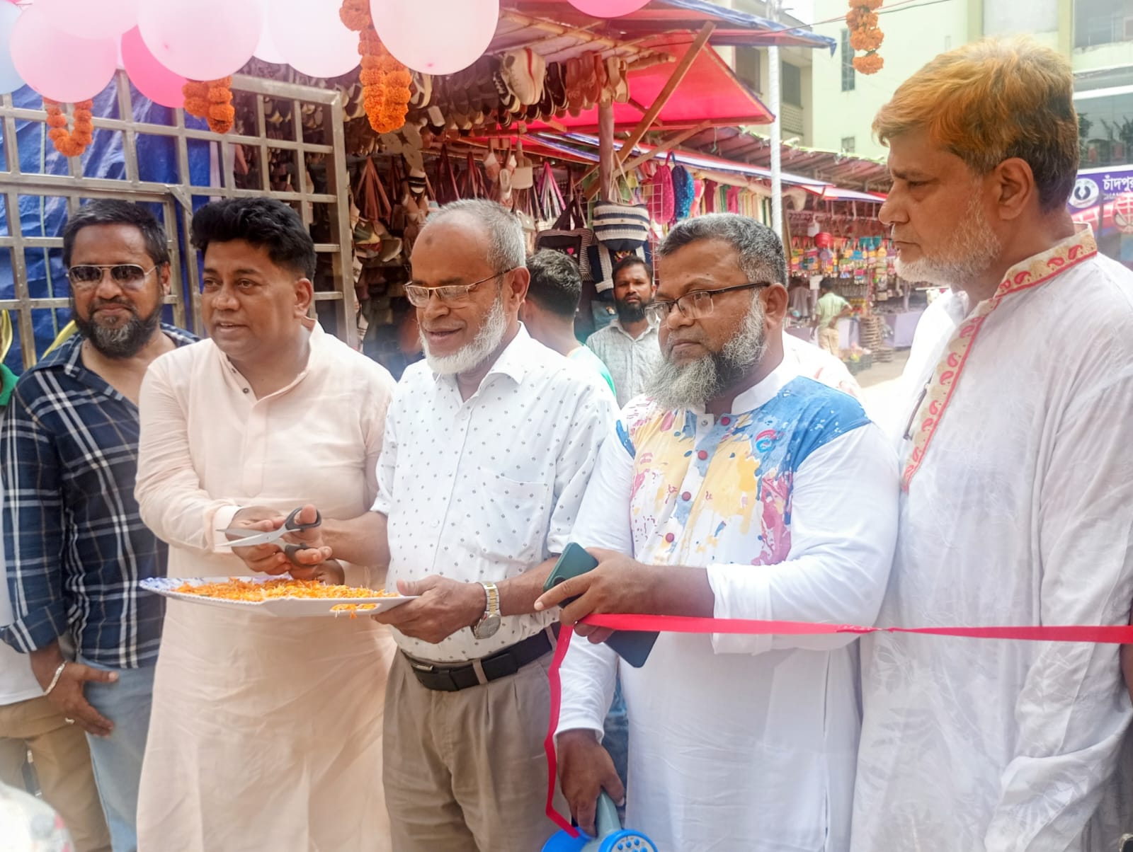 কুটির শিল্পের প্রসার ঘটলে বিদেশি পণ্যের ওপর নির্ভরতা কমবে