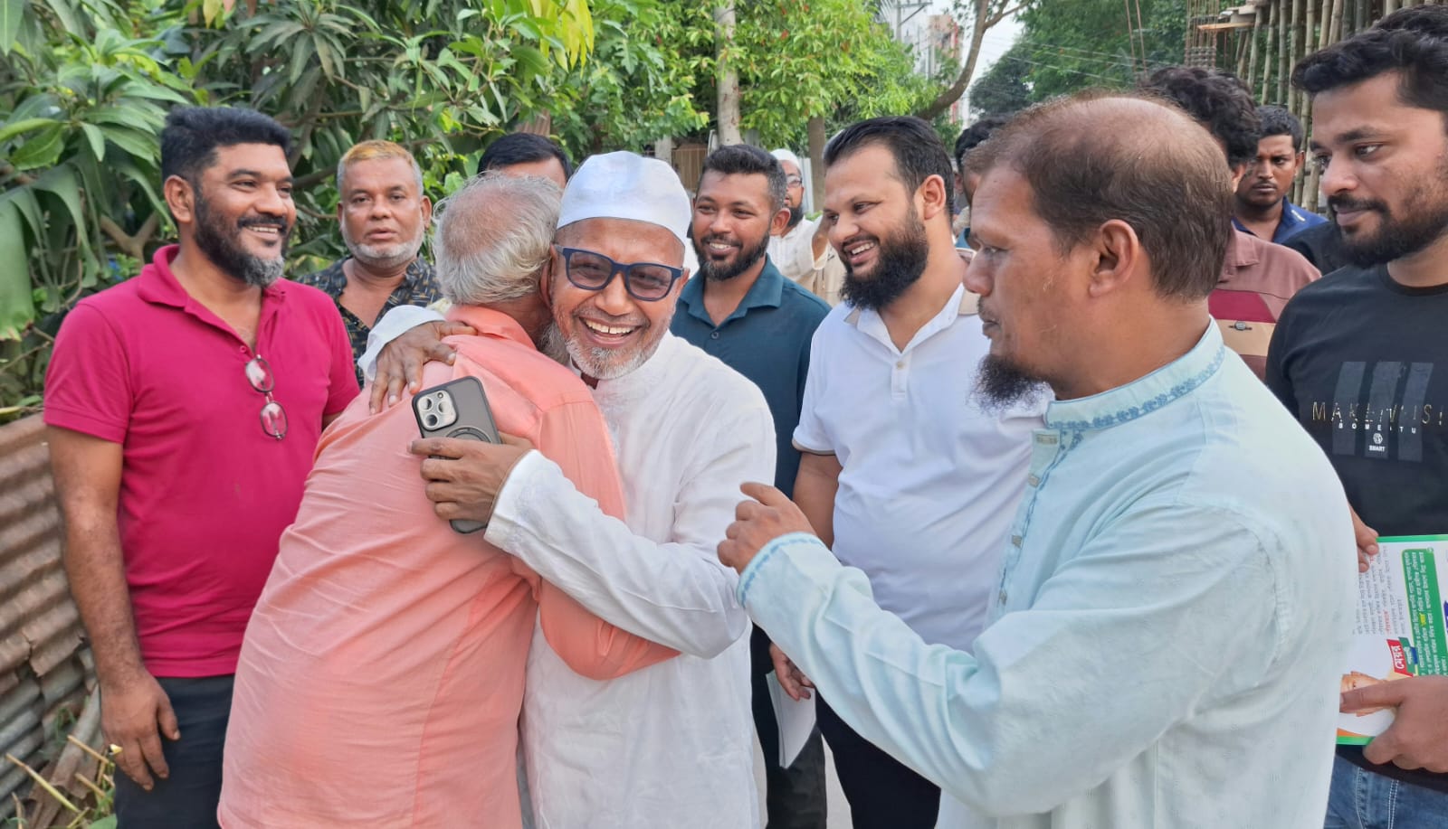 হাজীগঞ্জে মেয়র প্রার্থী হাসান মিয়াজীর গণসংযোগ