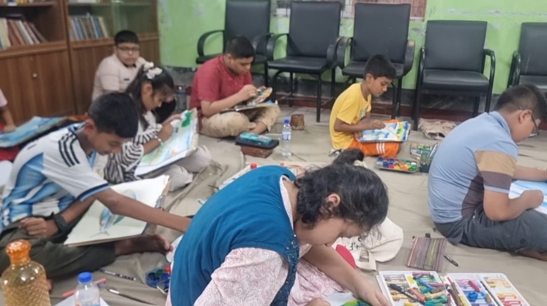 সাহিত্য একাডেমির ৪০তম প্রতিষ্ঠাবার্ষিকীতে চিত্রাঙ্কন প্রতিযোগিতায় পুরস্কৃত হচ্ছেন ৮ শিক্ষার্থী