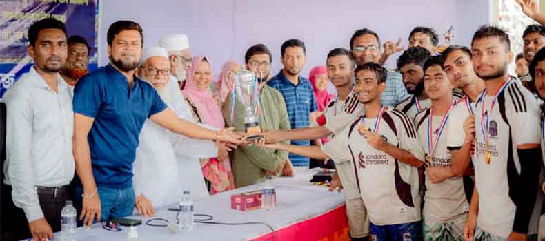 ড্যাফোডিল ইন্টারন্যাশনাল কলেজের ফুটবল ফাইনাল ও পুরস্কার বিতরণ সম্পন্ন