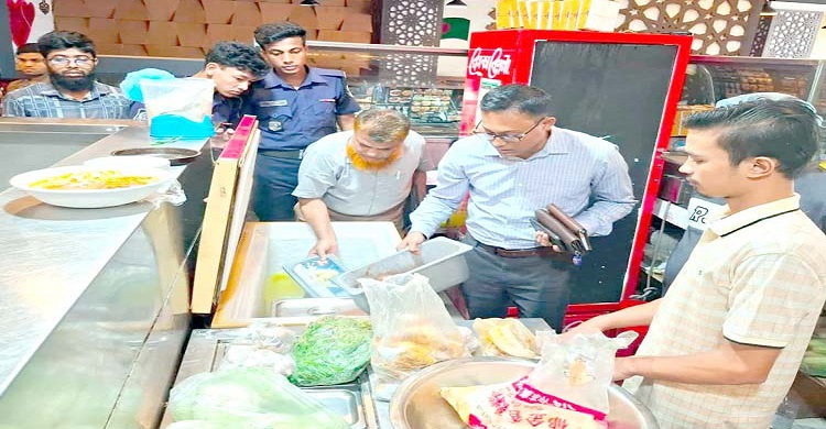 হোটেল-রেস্তারাঁয় নিরাপদ খাবারের নিশ্চয়তায় ব্যাপক তৎপরতা চাই