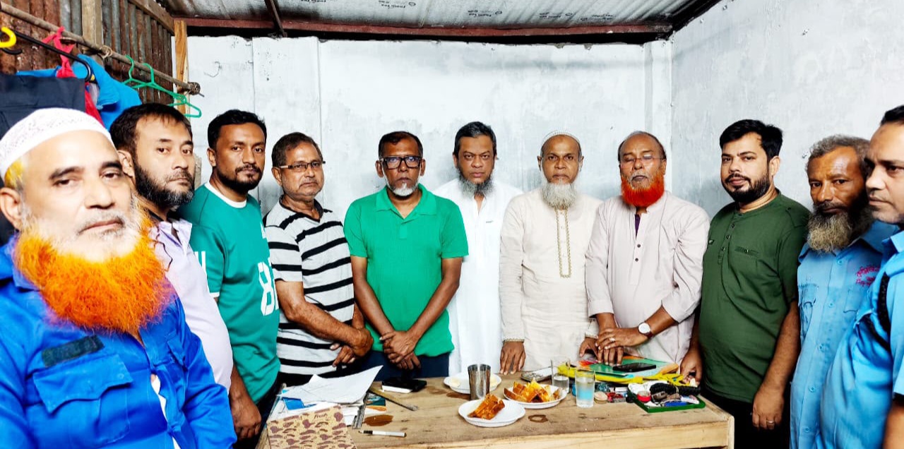 চাঁদপুরে রাতের পাহারায় গতি আনতে মাঠে পৌর কমিউনিটি পুলিশিং নেতৃবৃন্দ