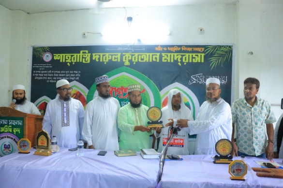 মারতে মন চাইলে আমাকে মারেন, শিক্ষার্থীদের নয়