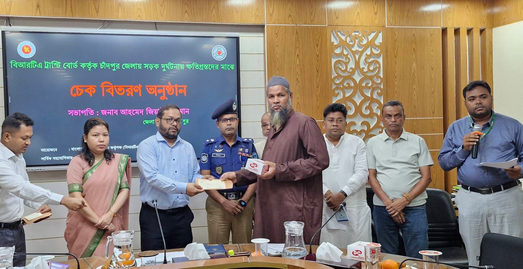 সড়ক দুর্ঘটনায় ক্ষতিগ্রস্ত পরিবারের পাশে দাঁড়ানোর সরকারি কার্যক্রম অব্যাহত থাকুক