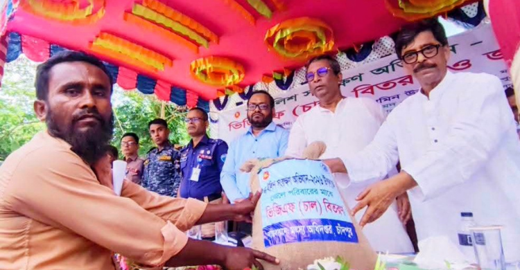মা ইলিশ নির্বিঘ্নে ডিম ছাড়তে পারলে ভবিষ্যতে ইলিশের উৎপাদন বাড়বে