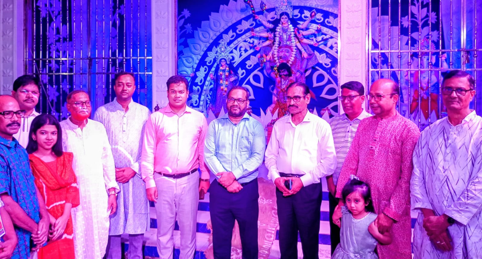 জেলা প্রশাসকের পূজা মণ্ডপ পরিদর্শন