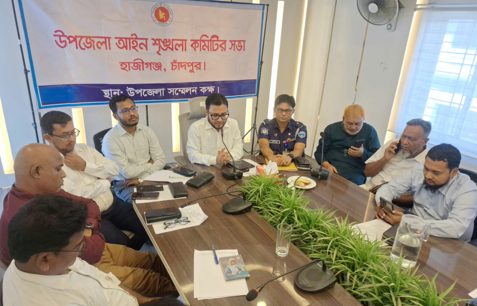 হাজীগঞ্জে আইনশৃঙ্খলা কমিটির সভায় ৬ অবৈধ ইটভাটা বন্ধ ও ডোপ টেস্ট চালুর সিদ্ধান্ত