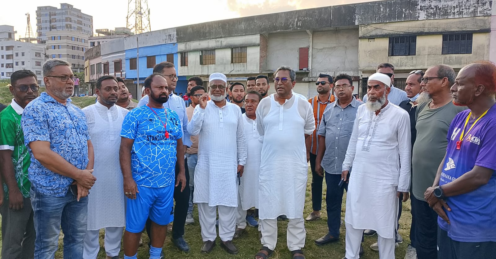 খেলার মাঠে কোনো মেলার আয়োজন করতে দেওয়া হবে না