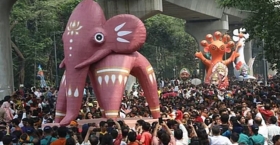 ‘মঙ্গল শোভাযাত্রা’ থেকে ‘বর্ষবরণ আনন্দ শোভাযাত্রা’ : ঐতিহ্যের পিছু হটা না সংস্কৃতির প্রতিরক্ষা?