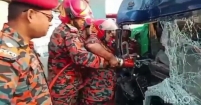 ঢাকা-মাওয়া এক্সপ্রেসওয়েতে পিকআপ ভ্যানের ধাক্কায় চালক আটকা, আহত-২