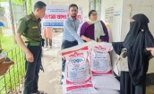 শাহরাস্তিতে বন্যায় ক্ষতিগ্রস্ত ১০০  মৎস চাষীর মাঝে মাছের খাদ্য বিতরণ