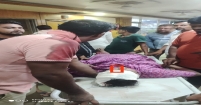 ঘরে ঢুকে আওয়ামী লীগ নেতার মাকে কুপিয়ে স্বর্ণালঙ্কার লুট