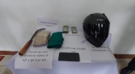 গলায় ধারালো দা ঠেকিয়ে দিনদুপুরে ছিনতাইয়ের ঘটনায় আটক ২, টাকা উদ্ধার