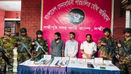 লক্ষ্মীপুরে পিস্তলসহ সেনাবাহিনীর হাতে আটক ৩ জন কারাগারে