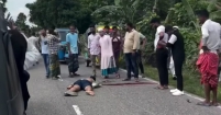 নানার মোটরসাইকেল চালাতে গিয়ে নাতির মৃত্যু