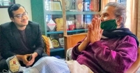 জীবনকে বোঝার জন্যে সাহিত্যের কাছে যেতেই হবে