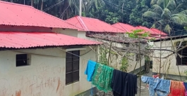 ফরিদগঞ্জে ভূমিহীনদের ঘর বেদখল