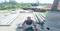 শ্রীনগরে সিমেন্টের খাম ও স্লাব কারখানার গোডাউনে চুরি