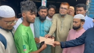 রামগঞ্জে অগ্নিকাণ্ডে ক্ষতিগ্রস্ত ব্যবসায়ীর পাশে  জামায়াতে ইসলামী