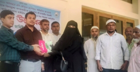 চাঁদপুর সদরে ৩২৫  কৃষকের মাঝে শীতকালীন সবজি বীজ সার বিতরণ