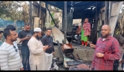 স্কুল পড়ুয়া তামান্না-তামিমদের বসতঘর আগুনে পুড়ে গেছে