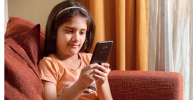 ১৬ বছরের কম বয়সীদের জন্যে বন্ধ হচ্ছে সোশ্যাল মিডিয়া, কার্যকর যেভাবে