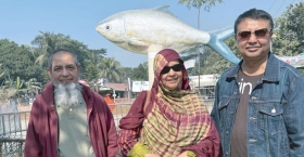 ইলিশের বাড়ি চাঁদপুরের বড় স্টেশনে একদিন