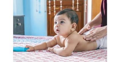 তেল, ক্রিম, না লোশন শিশুর ত্বকে কোনটি ব্যবহার করা ভালো