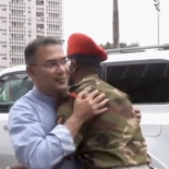 প্রটোকলের দেয়াল ভেঙে মানবিক বাংলাদেশ!