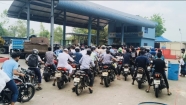 জেলার ১৫টি ফিলিং স্টেশনে মোটরসাইকেল চালকদের হাহাকার, দীর্ঘ লাইন!