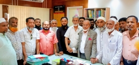 জেলা পরিষদের প্রশাসক অ্যাড. সলিম উল্যা সেলিমের সাথে দলীয় নেতা-কর্মীদের সাক্ষাৎ