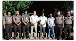 ল্যাপটপ কেলেঙ্কারি ধামাচাপা দিতে ‘বোরকা’ মিশনে আগুন: ৫ লাখে ভাড়া হন পরিচ্ছন্নতাকর্মী
