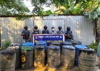 মোহনপুরে  ২ হাজার ৮শ' লিটার অবৈধ জ্বালানি তেল কোস্ট গার্ডের অভিযানে জব্দ