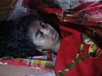 নির্জন ঘরে গলায় ফাঁস দিল কিশোরী