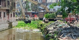 অবৈধ স্থাপনা বহাল রেখেই খাল খনন : গোপন সমঝোতা না অন্য কিছু?