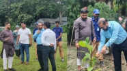 ষাটনল ইউনিয়ন পরিষদ পরিদর্শনে জেলা প্রশাসক