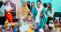 মাদ্রাসার মেধাবী শিক্ষার্থীদের মাঝে ‘বিজয়ী’ ফাউন্ডারের পুরস্কার বিতরণ