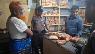 অস্বাস্থ্যকর পরিবেশে খাদ্যপণ্য তৈরির দায়ে বেকারিকে ২০ হাজার টাকা জরিমানা