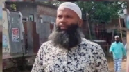 চাঁদপুরের সাবেক ক্রিকেটার হুমায়ুন কবির খোকন আর নেই চাঁদপুর কণ্ঠ রিপোর্ট।। চাঁদপুর মৎস্য ব্যবসায়ী বণিক সমিতির সাবেক সাধারণ সম্পাদক মরহুম ইদ্রিস আলী গাজীর জ্যেষ্ঠ পুত্র এবং সাবেক বিশিষ্ট ক্রিকেটার হুমায়ুন কবির খোকন আর নেই। বৃহস্পতিবার (৬ আগস্ট ২০২৬) রাত আনুমানিক সাড়ে ১১টায় তিনি হৃদরোগজনিত কারণে শেষ নিঃশ্বাস ত্যাগ করেন (ইন্না লিল্লাহি ওয়া ইন্না ইলাইহি রাজিউন)। মৃত্যুকালে তিনি পরিবার-পরিজনসহ বহু গুণগ্রাহী রেখে গেছেন। তাঁর আকস্মিক প্রয়াণে স্থানীয় ক্রীড়াঙ্গন ও ব্যবসায়ী সমাজে গভীর শোকের ছায়া নেমে এসেছে। কমিউনিটি পুলিশিং চাঁদপুর অঞ্চল-৫ এবং নিতাগঞ্জ ক্রীড়া চক্র পরিবারের পক্ষ থেকে মরহুমের বিদেহী আত্মার মাগফিরাত কামনা করা হয়েছে এবং শোকসন্তপ্ত পরিবারের প্রতি গভীর সমবেদনা জানানো হয়েছে। উল্লেখ্য, হুমায়ুন কবির খোকন ছিলেন চাঁদপুর জেলা কিন্ডারগার্টেন অ্যাসোসিয়েশন চাঁদপুর জেলা শাখার সভাপতি ওমর ফারুক ও বিশিষ্ট ক্রিকেট খেলোয়াড়, ক্রীড়া সংগঠক কামরুল ইসলামের একমাত্র বোনের জামাই। শুক্রবার (৭ আগস্ট ২০২৬) বাদ জুমা নামাজে জানাজাশেষে তাকে চাঁদপুর বড় স্টেশন এলাকার পারিবারিক কবরস্থানে দাফন করার কথা।